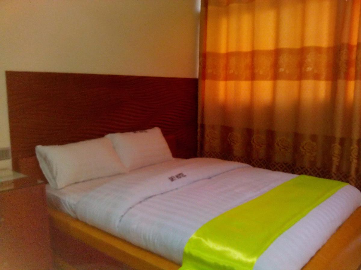 Hotel OK Kampala Buitenkant foto
