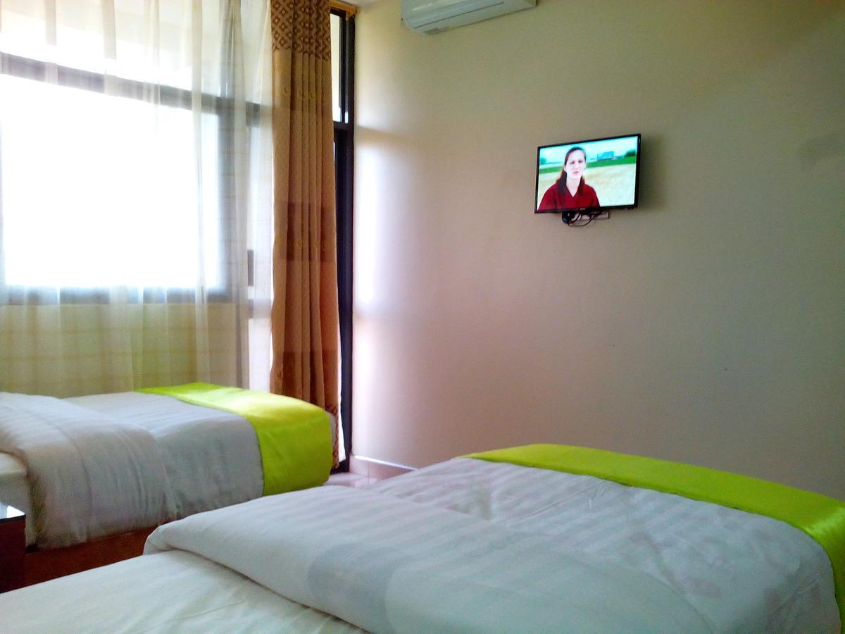 Hotel OK Kampala Buitenkant foto