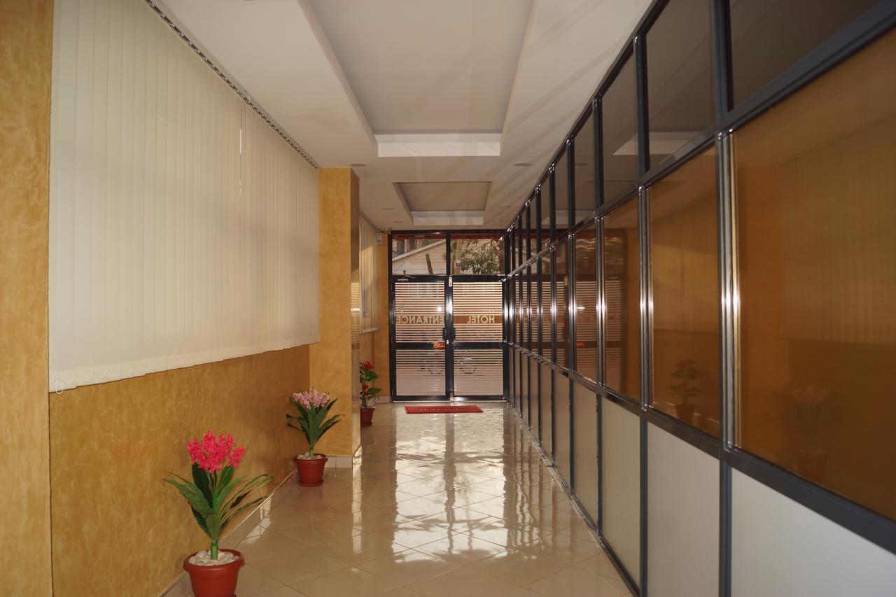 Hotel OK Kampala Buitenkant foto