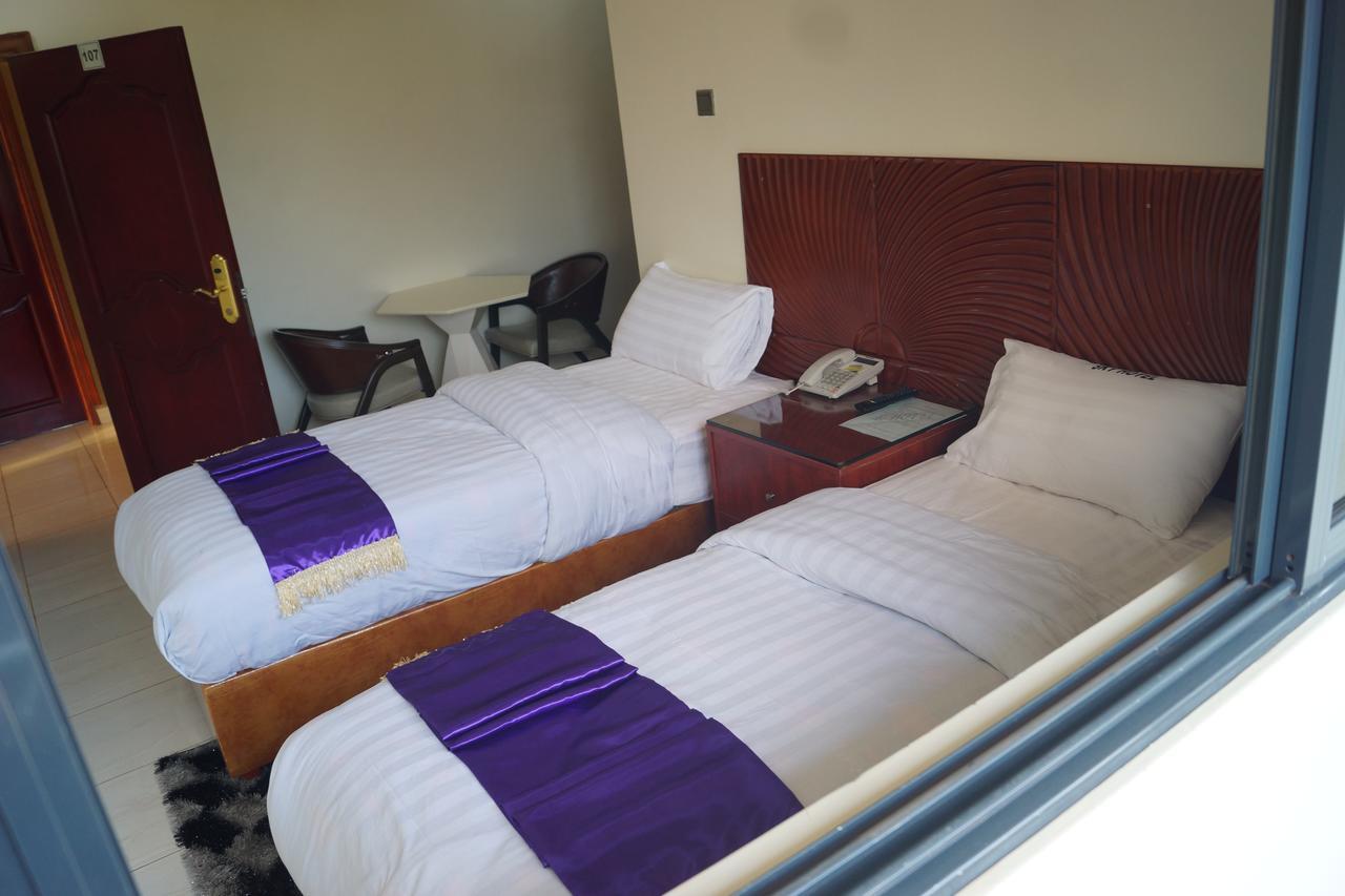 Hotel OK Kampala Buitenkant foto