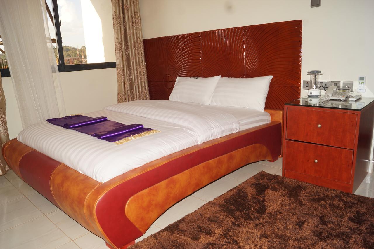 Hotel OK Kampala Buitenkant foto