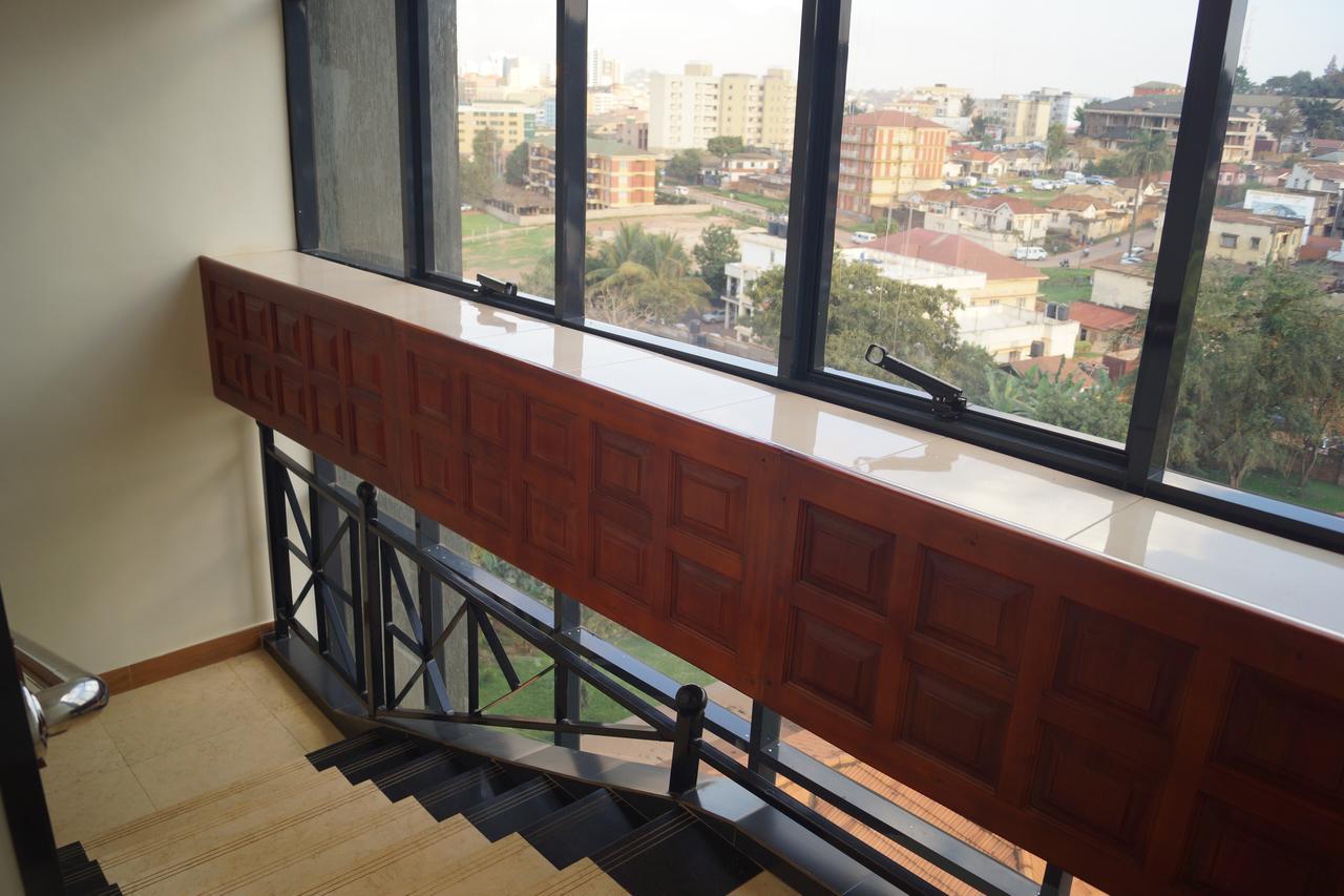 Hotel OK Kampala Buitenkant foto