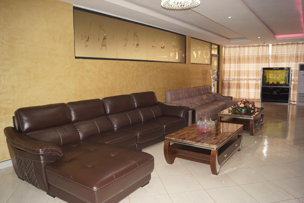 Hotel OK Kampala Buitenkant foto